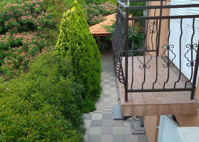 Апартаменты Eden *